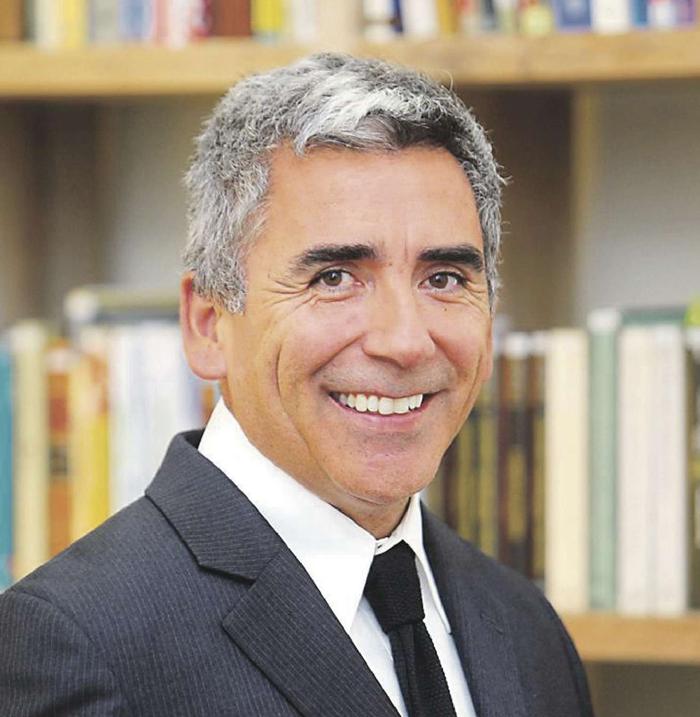 Carlos Peña González